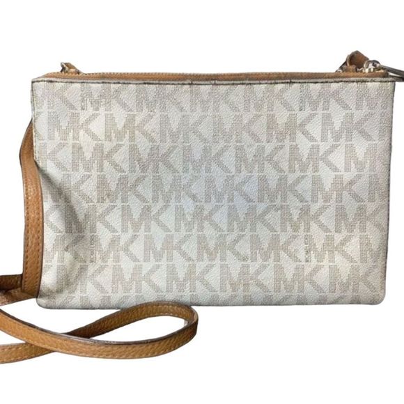 MICHAEL Michael Kors Handbags - MICHAEL Michael Kors Crossbody Bag